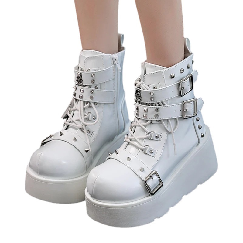 Botines Punk de charol con cad - Motorcycle Chain reseña y precio