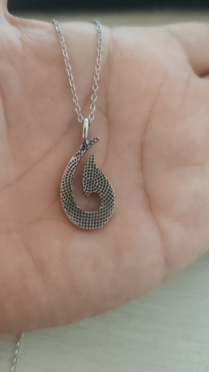Collar con colgante de sol heb - Xcm Chain reseña y precio